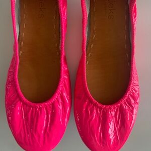 Pop Pink Tieks size 9